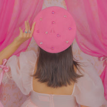 Load image into Gallery viewer, Beading Heart Beret