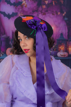 Load image into Gallery viewer, Buy me (Halloween) Flowers Beret