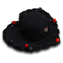 Load image into Gallery viewer, Black Forest & Heart C(ache) Heart Hat