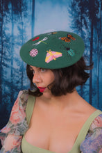 Load image into Gallery viewer, Entomology Beret