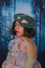 Load image into Gallery viewer, Entomology Beret