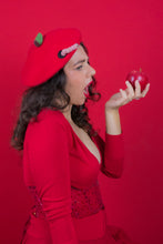 Load image into Gallery viewer, Apple Beret (Royal Gala)
