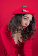Load image into Gallery viewer, Apple Beret (Royal Gala)