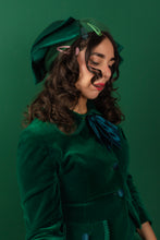 Load image into Gallery viewer, Gift Bow Beret