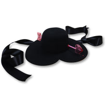 Load image into Gallery viewer, Love Struck Heart Hat in Black