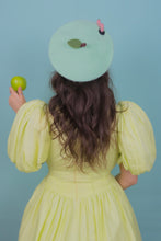 Load image into Gallery viewer, Apple Beret (Granny Smith)