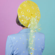 Load image into Gallery viewer, Going Daisy Beret
