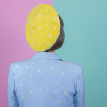 Load image into Gallery viewer, Going Daisy Beret