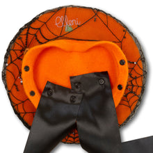 Load image into Gallery viewer, Cobweb Beret in Orange