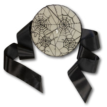 Load image into Gallery viewer, Cobweb Beret in White