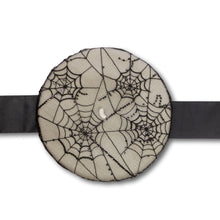 Load image into Gallery viewer, Cobweb Beret in White