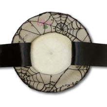 Load image into Gallery viewer, Cobweb Beret in White