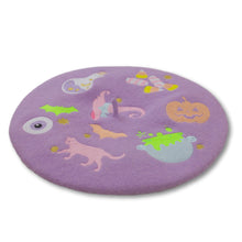 Load image into Gallery viewer, Pastel Halloween Beret