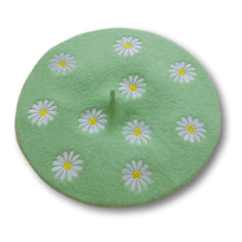 Load image into Gallery viewer, Lazy Daisy Beret