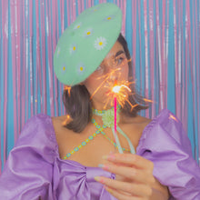 Load image into Gallery viewer, Lazy Daisy Beret