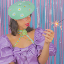 Load image into Gallery viewer, Lazy Daisy Beret
