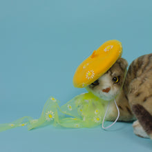 Load image into Gallery viewer, Going Daisy Pet Beret
