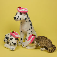Load image into Gallery viewer, Pink Velvet Cake Pet Beret