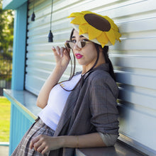 Load image into Gallery viewer, Sunflower Beret