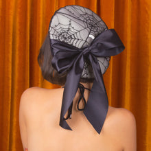 Load image into Gallery viewer, Cobweb Beret in White