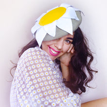 Load image into Gallery viewer, Oopsie Daisy Beret