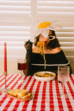 Load image into Gallery viewer, The Marilyn (Daisy Headpiece)