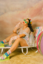 Load image into Gallery viewer, The Lola (Blooms &amp; Bows Headpiece)