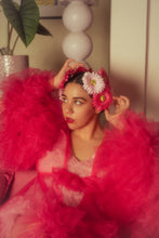 Load image into Gallery viewer, The Bettie (Gerbera Clip Set)