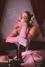 Load image into Gallery viewer, The Jayne (Ceramic Posy Comb Set)