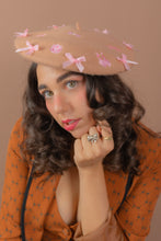 Load image into Gallery viewer, Assorted Bows Beret