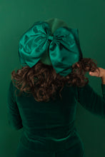 Load image into Gallery viewer, Gift Bow Beret