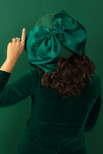 Load image into Gallery viewer, Gift Bow Beret