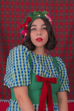 Load image into Gallery viewer, Knot Just a Wreath Beret