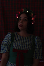 Load image into Gallery viewer, Knot Just a Wreath Beret