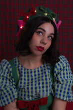 Load image into Gallery viewer, Knot Just a Wreath Beret