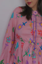 Load image into Gallery viewer, Button Bolo Tie