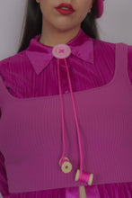 Load image into Gallery viewer, Button Bolo Tie
