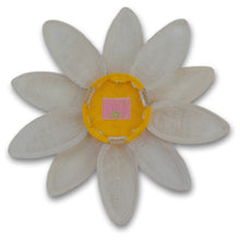 Load image into Gallery viewer, The Marilyn (Daisy Headpiece)