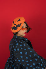Load image into Gallery viewer, Jack-O'-Lantern Beret