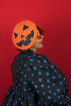 Load image into Gallery viewer, Jack-O'-Lantern Beret