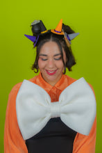 Load image into Gallery viewer, Tiny Witch Clips
