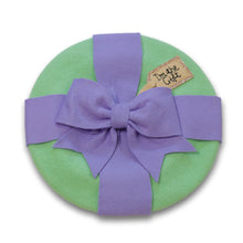 Load image into Gallery viewer, I&#39;m the Gift Beret in Mint