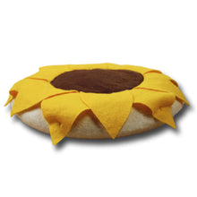 Load image into Gallery viewer, Sunflower Beret