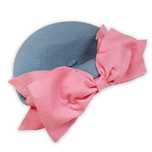 Load image into Gallery viewer, Bow Beret (Blue &amp; Pink)